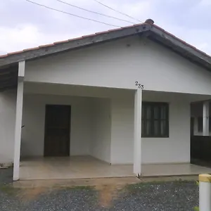 Residência Deolindo , Itapoa (Santa Catarina) Brasil